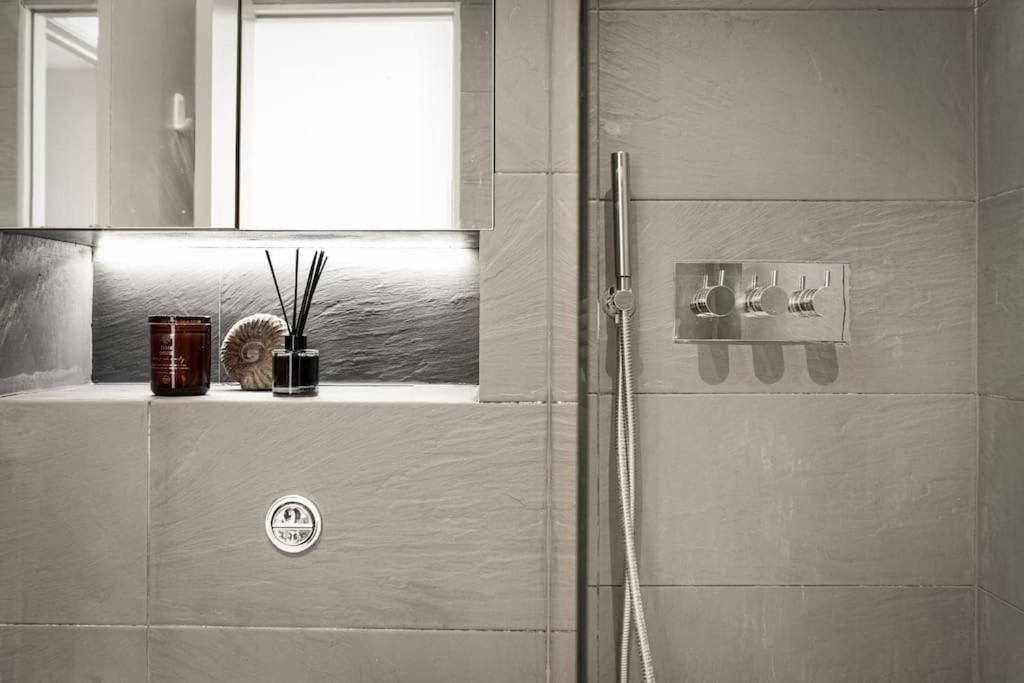 Apartamento Notting Hill Stylish One Bedroom *